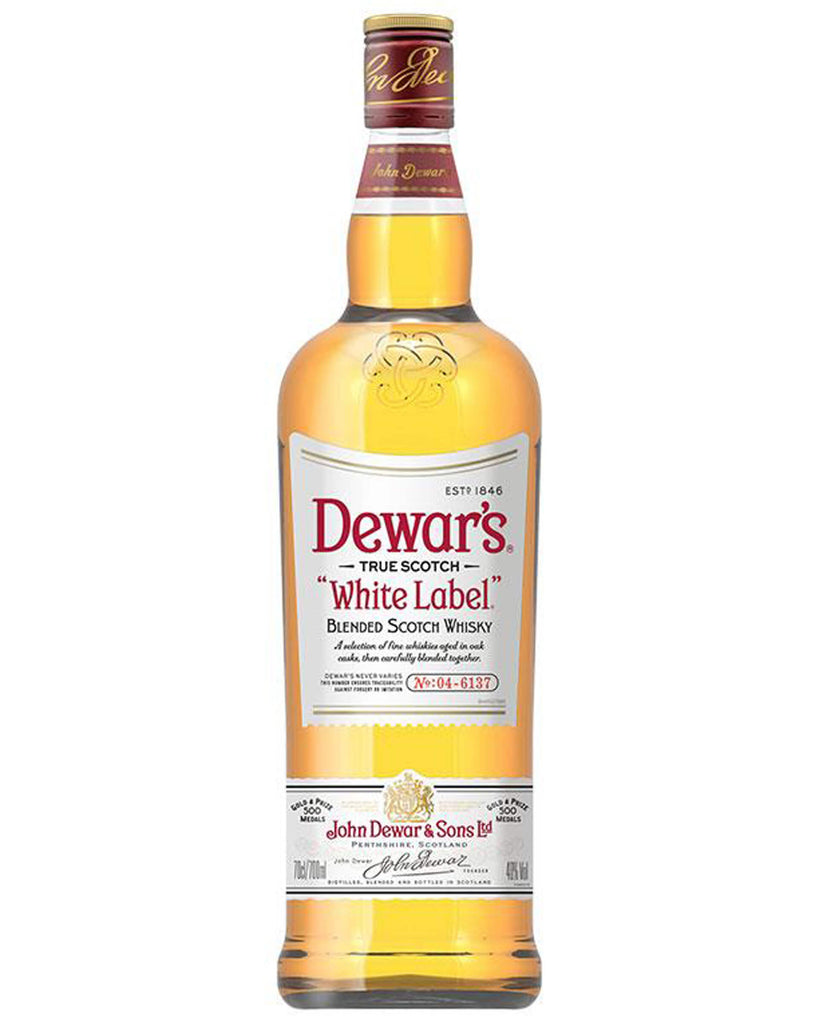 Уайт лейбл виски. Дюарс White Label. Виски Dewar's White Label. Dewars Finest Scotch Whisky White Label. Dewars White Label 750 ml 12 лет.
