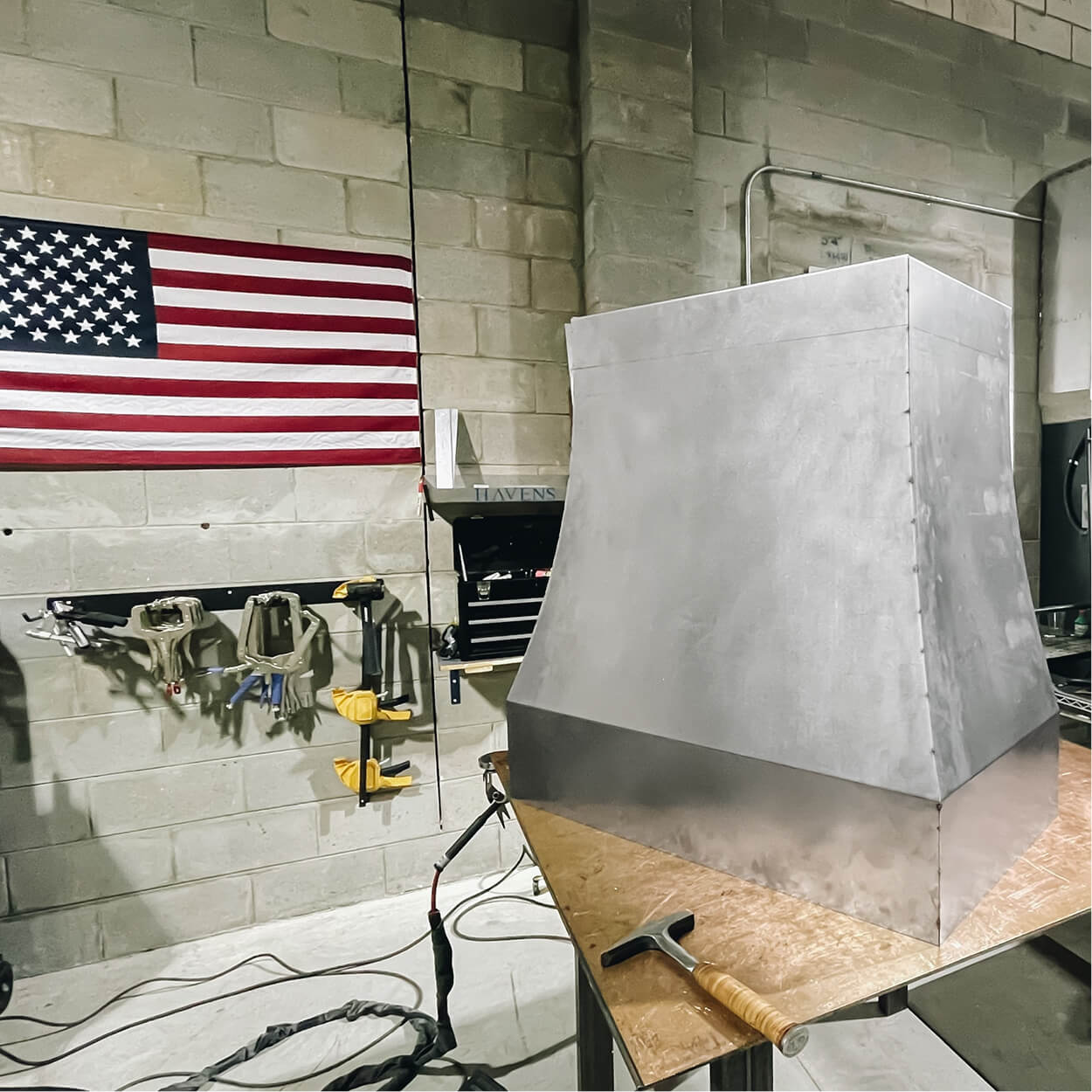 BTM-Range-Hood-Micro-Hammered-SS-min_copy