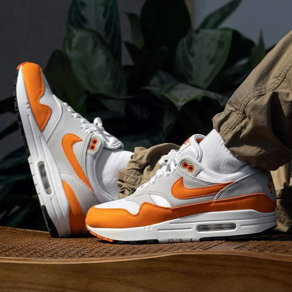 nike air max 1 anniversary magma orange