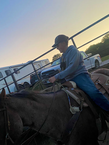A lovely evening with Luke in the roping chute.