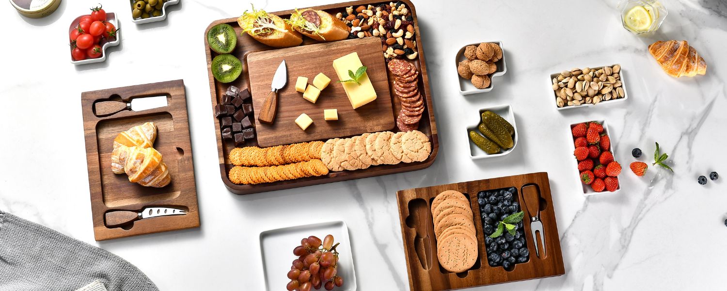 cheese and charcuterie board, best cheese and charcuterie board,  cheese and charcuterie board ideas, cheese and charcuterie board kits