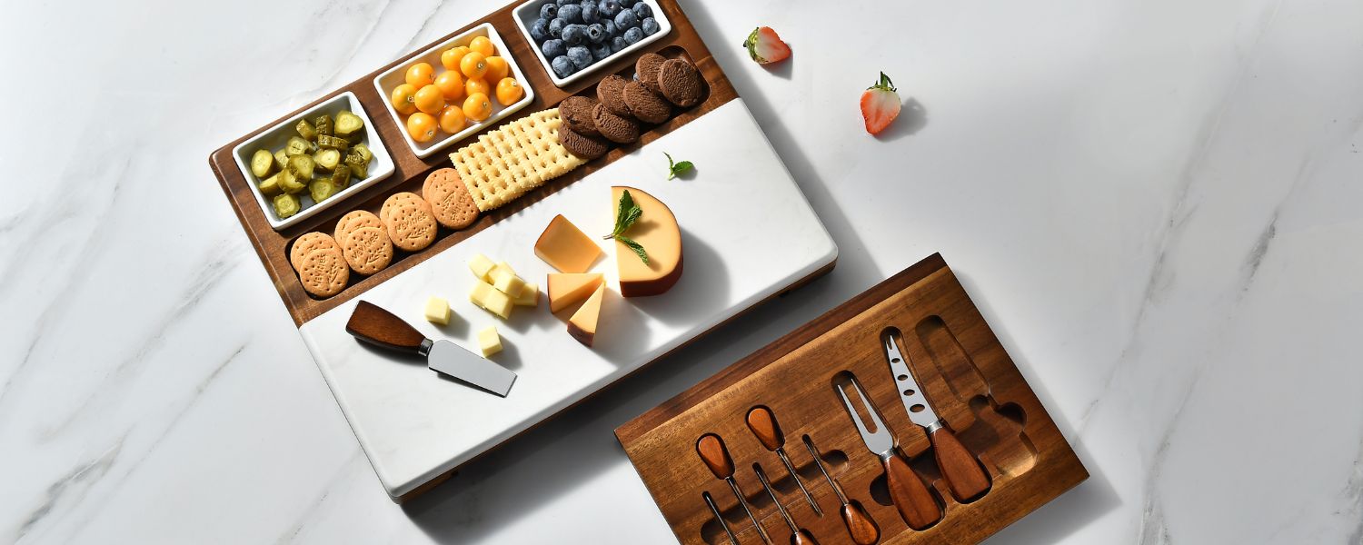 small cheese board gift ideas, cheese board ideas for small party, small cheese board idea, simple cheese board ideas