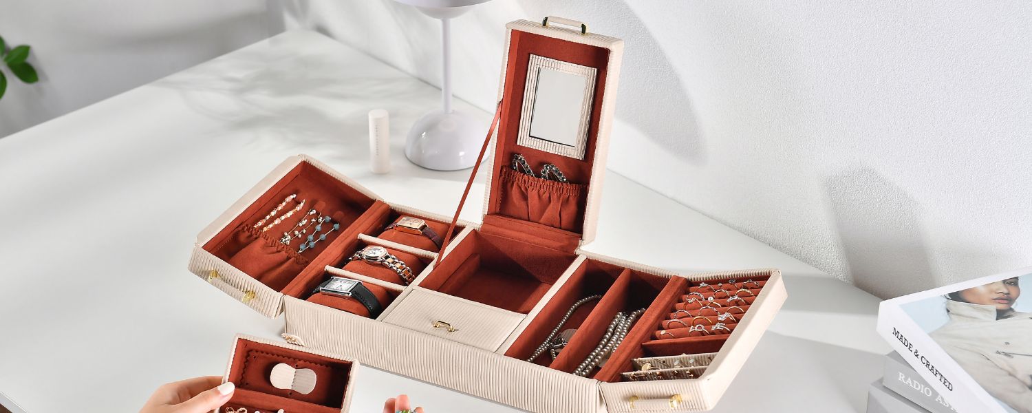 different types of jewelry boxes, types of wooden jewelry boxes, types of jewelry boxes holders, jewelry box organizer