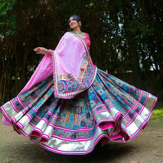 Maroon Rayon Lucknowi Chikankari With Stylish Sleeveless Crop Top