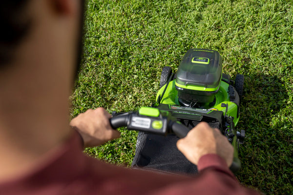 Greenworks push vs. self-propelled lawn mowers