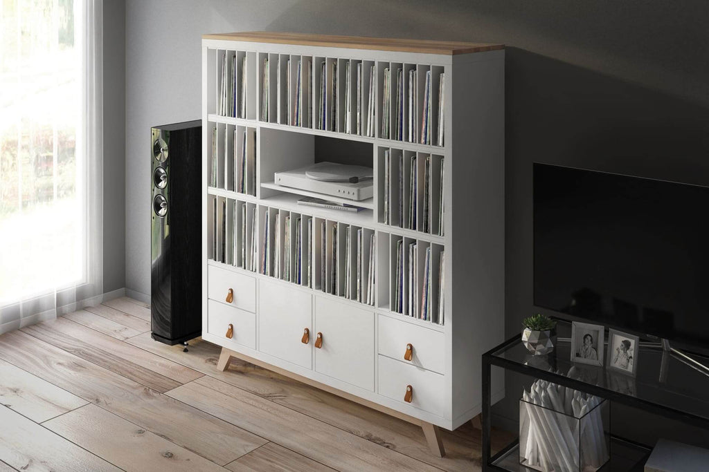 Schallplatten Regal aus IKEA Kallax mit Holzplatte