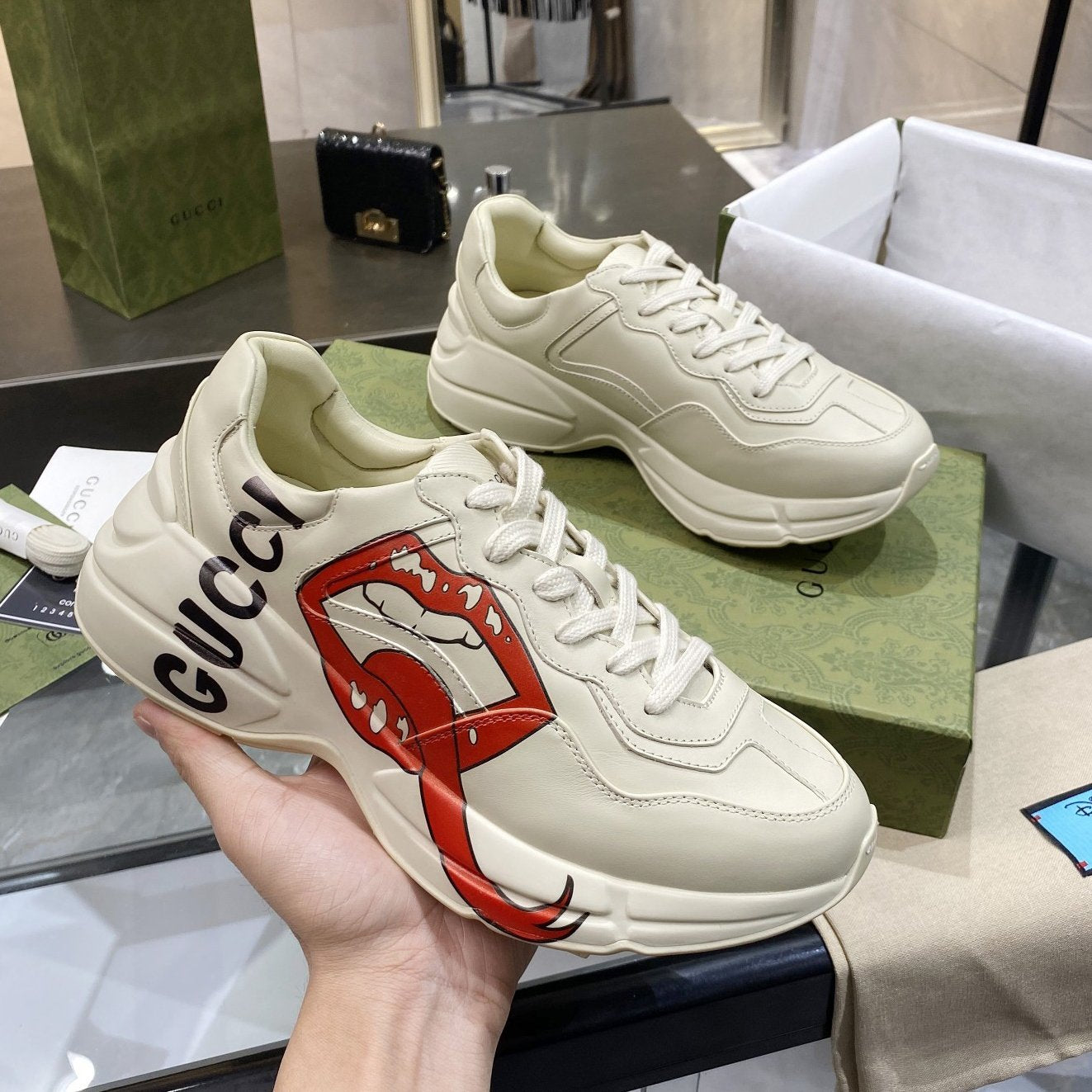 GG High Quality Womens Sneakers Shoes-1