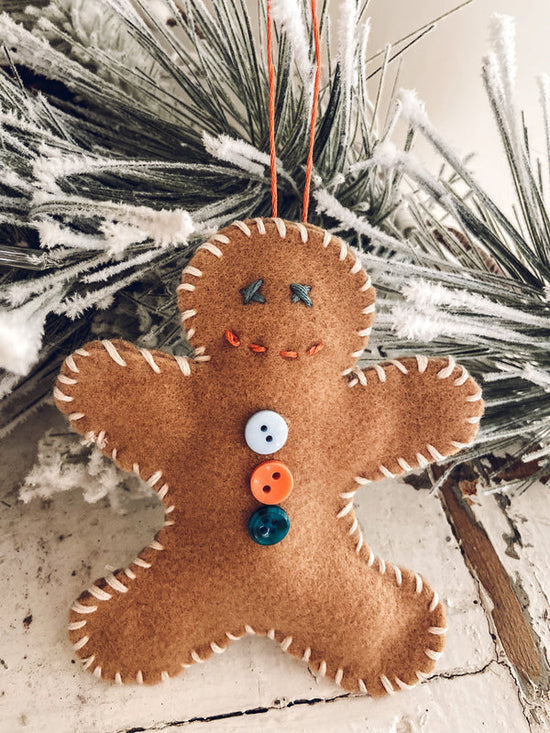 DIY felt ornament