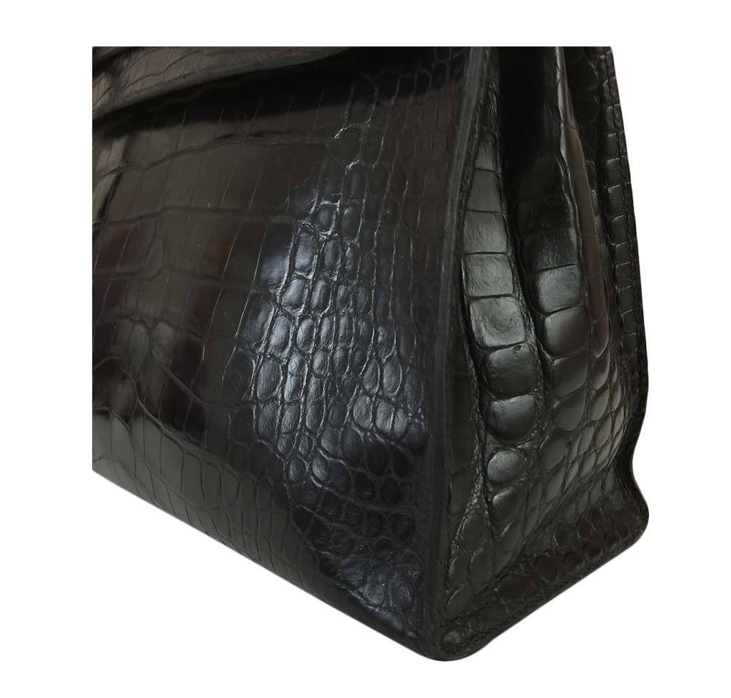 Hermès Kelly 32 Black Crocodile - Gold Hardware | Baghunter
