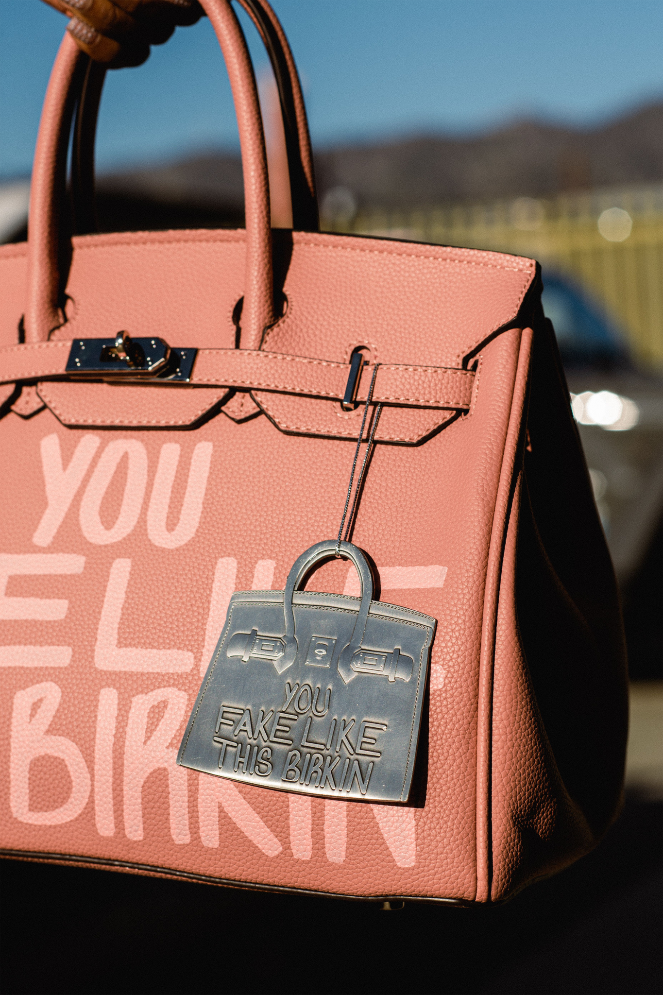 Please help me id the colour of this Birkin 🤩🫠 : r/handbags