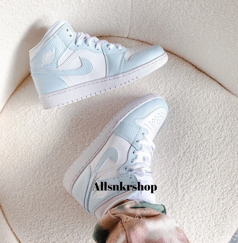 baby blue air jordan 1 mid