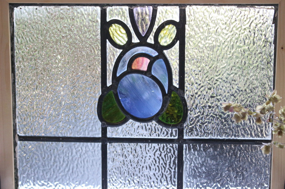 丸くて青い花のステンドグラス イギリスアンティーク住宅窓