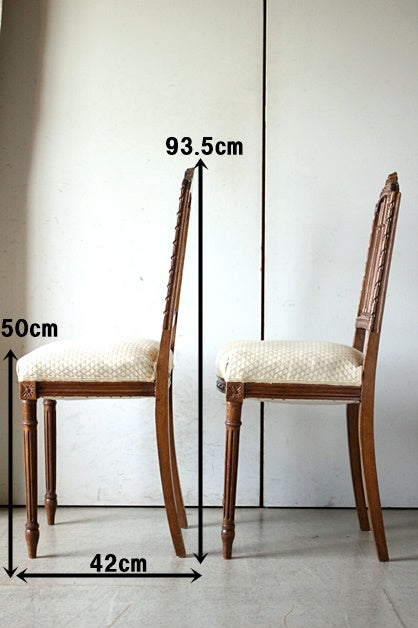 ２脚あり！リボンモチーフが可愛いナポレオンチェア（椅子）高さ93.5cm