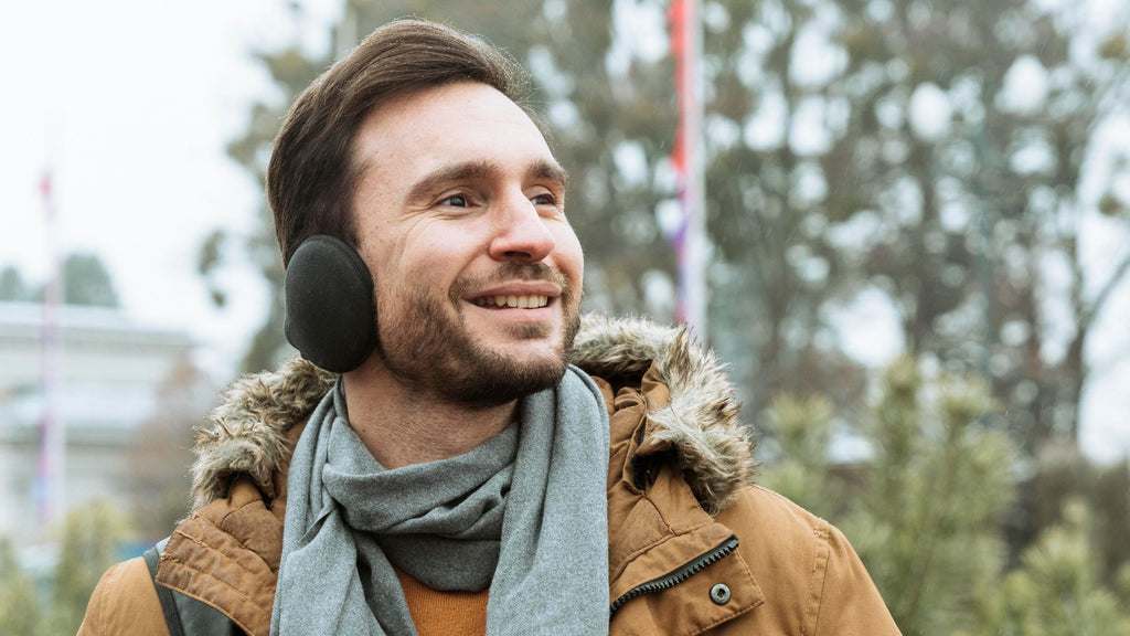 Use ear muffs to protect your ears from the cold to prevent psoriasis.