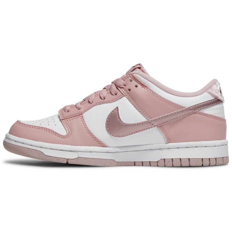 dunks low pink