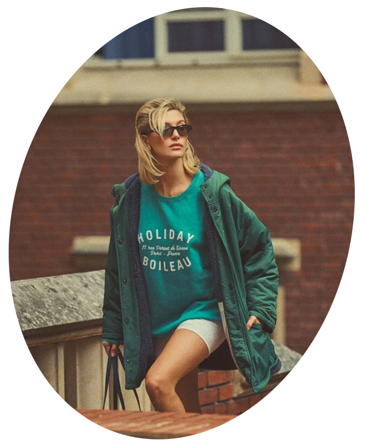 Hailey Bieber Traveller Egg.webp__PID:01397d8f-d4c7-4378-b1a3-68f18321b09f