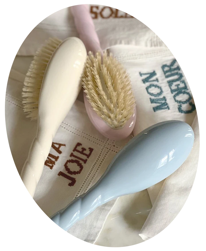 Newborn Gifts Baby Hairbrush.webp__PID:39228d85-f298-4d6b-9f61-b3921ca298b5