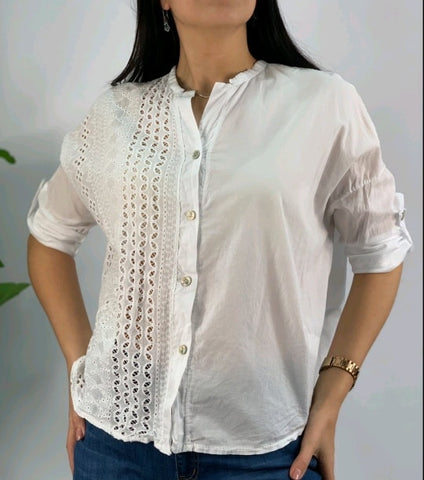 Bijela ženska košulja