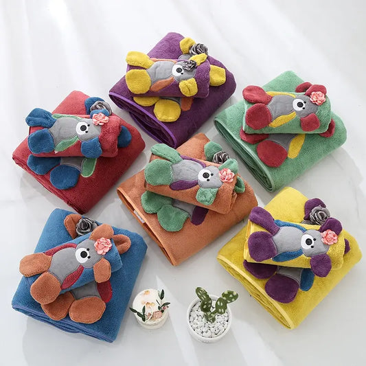 https://cdn.shopify.com/s/files/1/0594/8057/2096/products/LittleNell-Mother-Kids-Towel-Teddy-Bear-Applique-Hand-Towel-Kids-Bath-Towel-for-Kids-Barn-Handdukar-Duschdukar-Kinder-Handtuch-TheToddly.p4.webp?v=1675558529&width=533