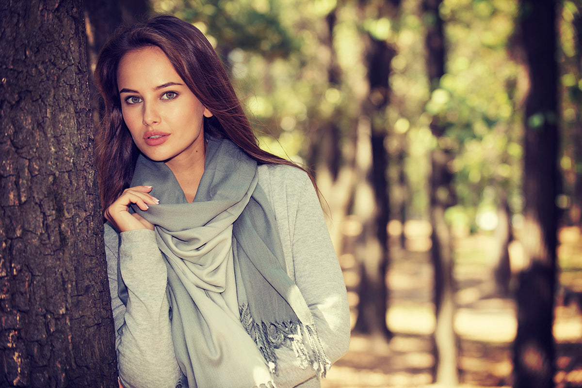 How to Wear 5 Types of Scarves