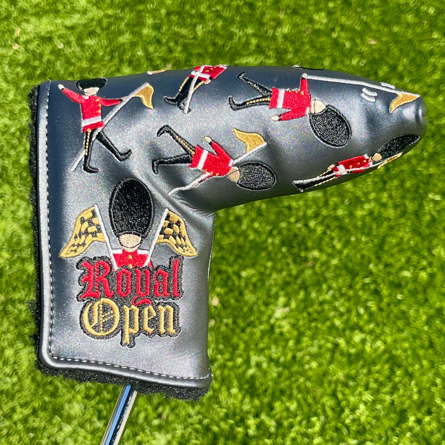 2021 British Open Limited Release "Royal Open Guards" Blade Headcover