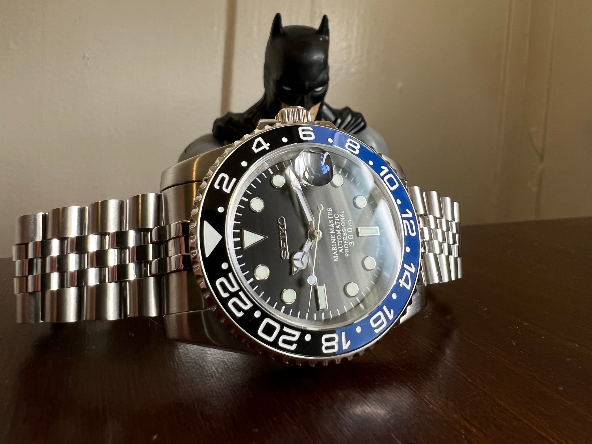 Batman GMT Seiko Mod – Tropic Timeworks