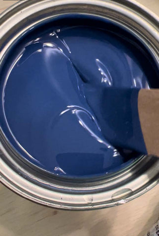 top view of paint can with blue paint