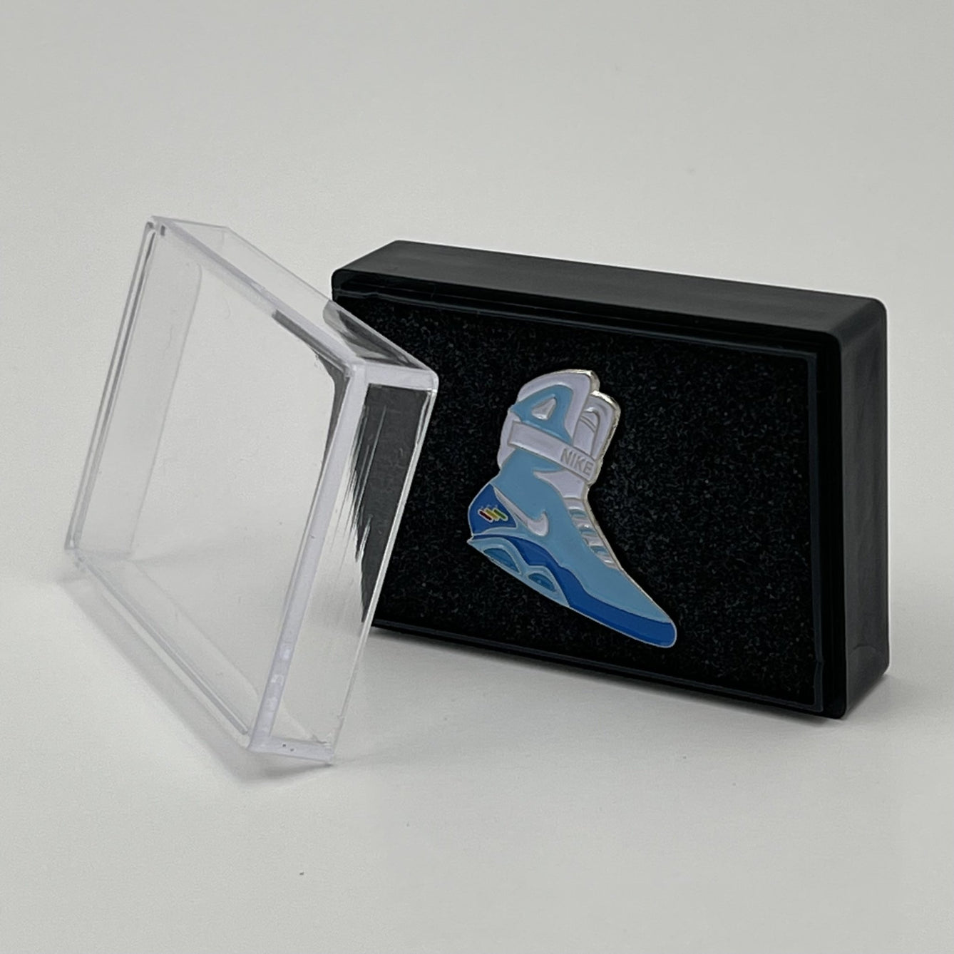 nike air mag pin