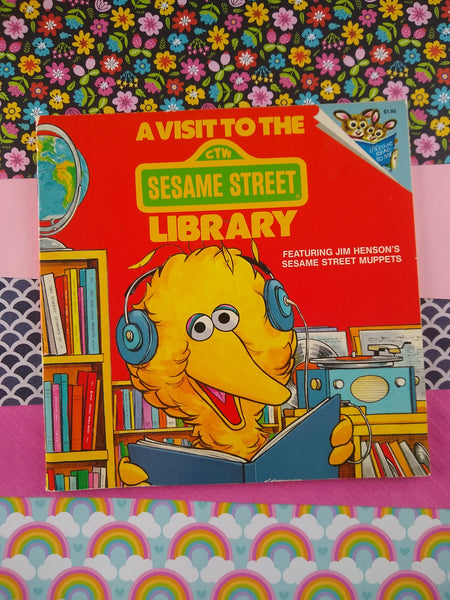 Vintage 1987 Golden Sesame Street Ernie's Book of Animals Big