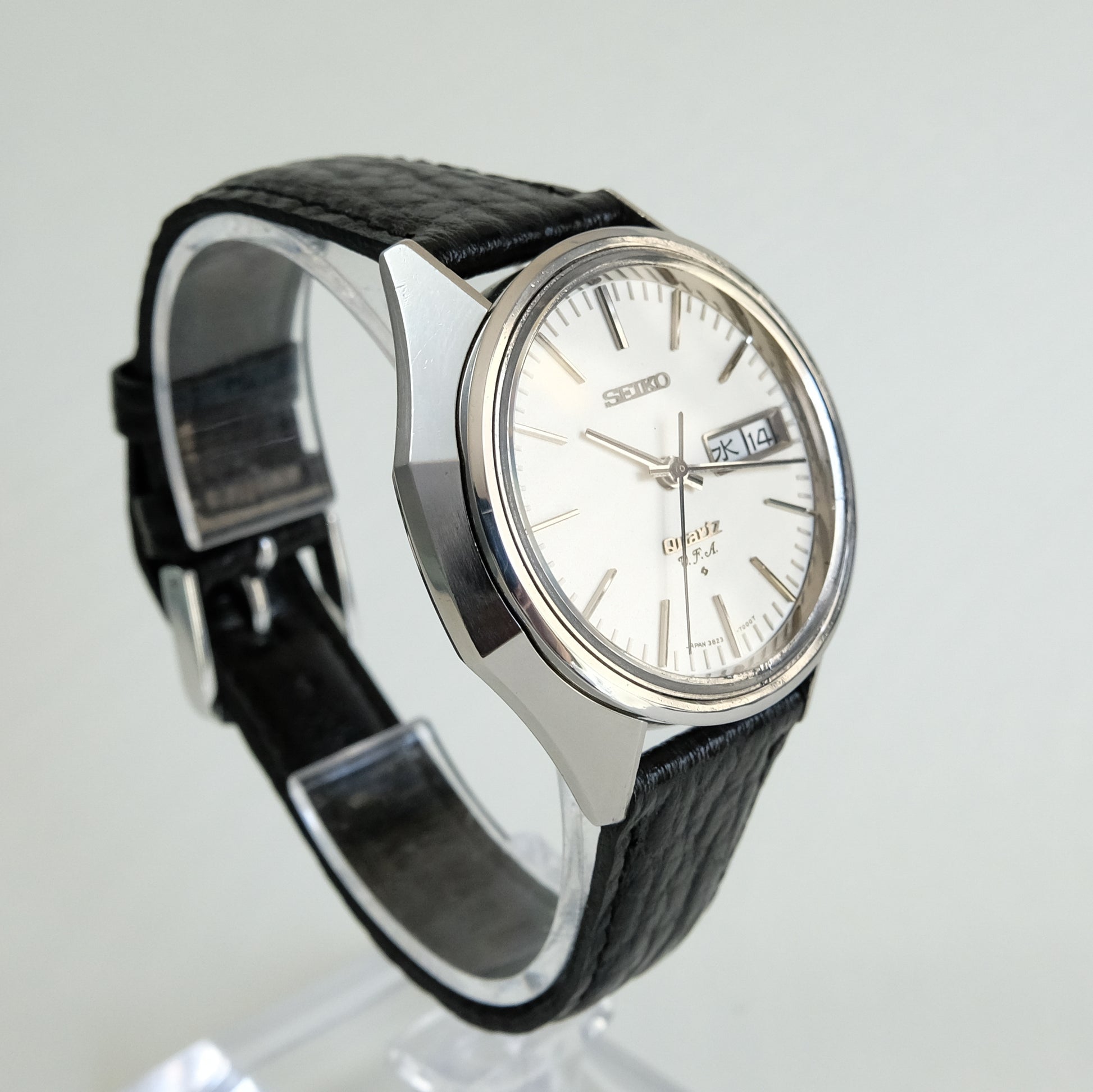 1973 Seiko Quartz . 3823-7040 – TokeiMedic