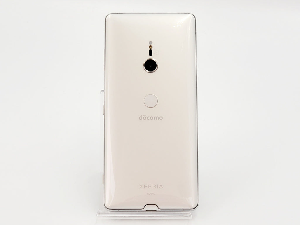 品質が完璧 ✓新品同様 Xperia XZ3 SO-01L シルバー SIMロック解除484