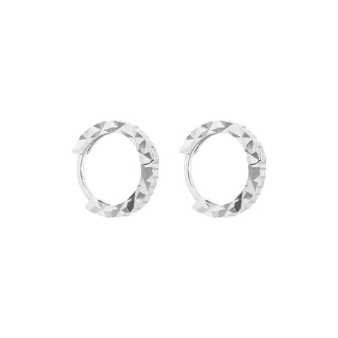 https://baroqoficial.com/products/p7-aretes-en-plata-925