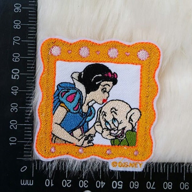 Snow White Kissing Dopey Head Embroidered Patch — Little Patch Co 