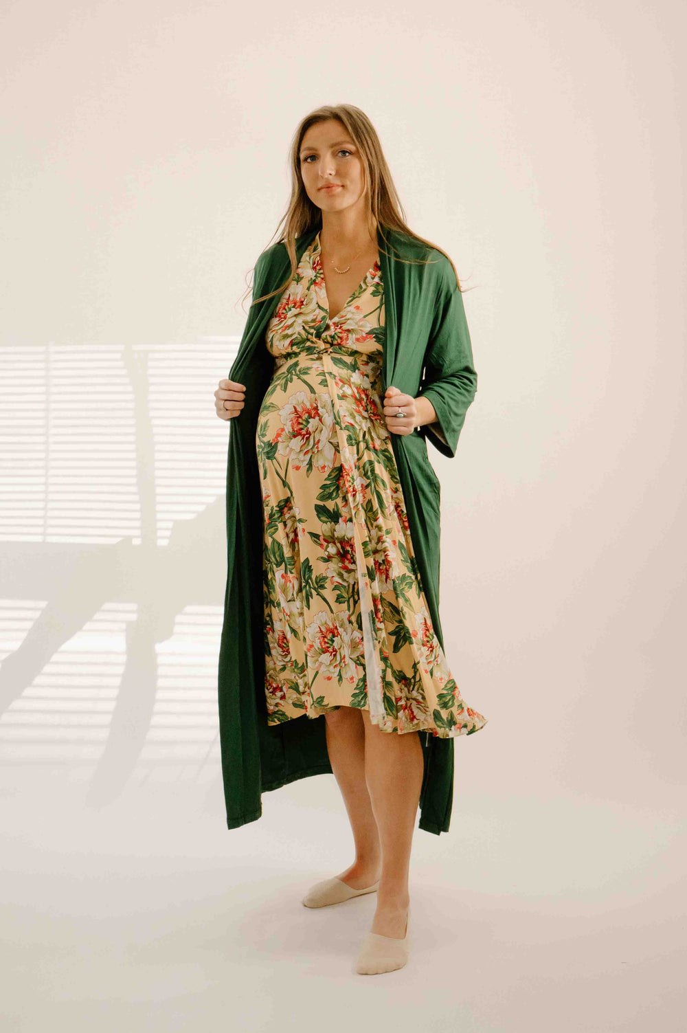 Green Floral Maternity Nursing Delivery Labor Robe Hospital Bag Must Have –  Gownies™