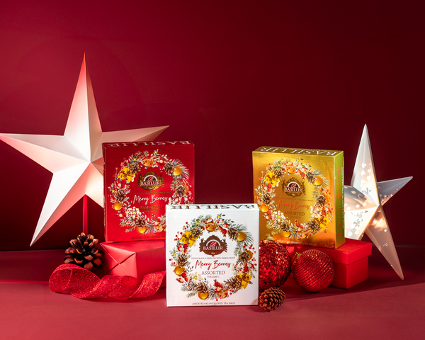 A set of Christmas teas from the Merry Berries collection.