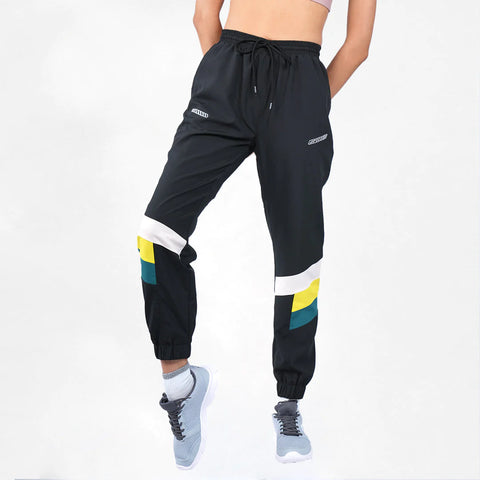 celana training untuk outfit jogging