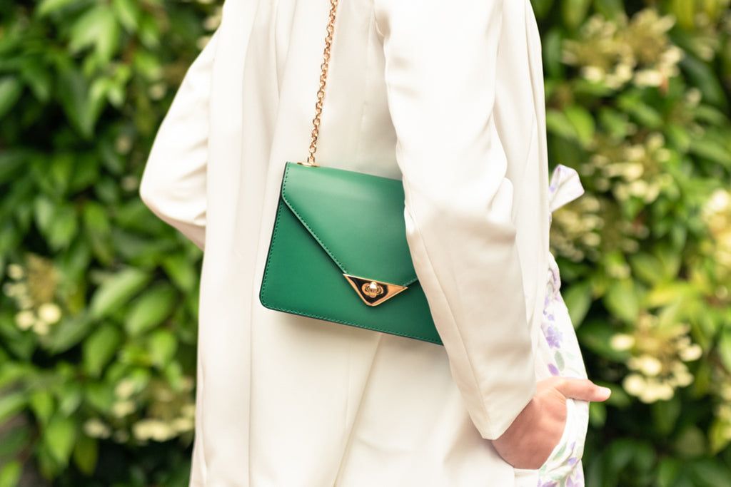 Small leather envelope bag, green