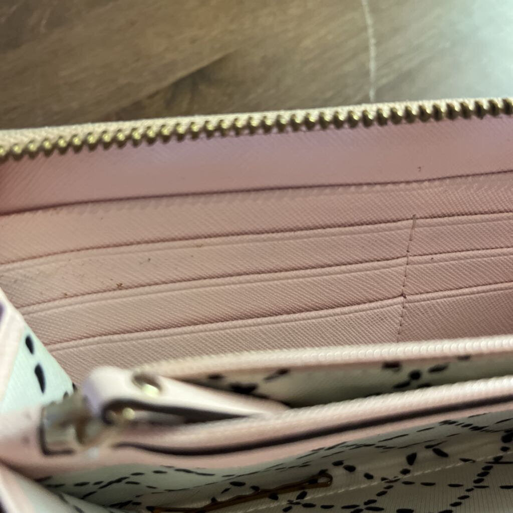 Michael Kors Lavender Wallet with Strap – newdsalem