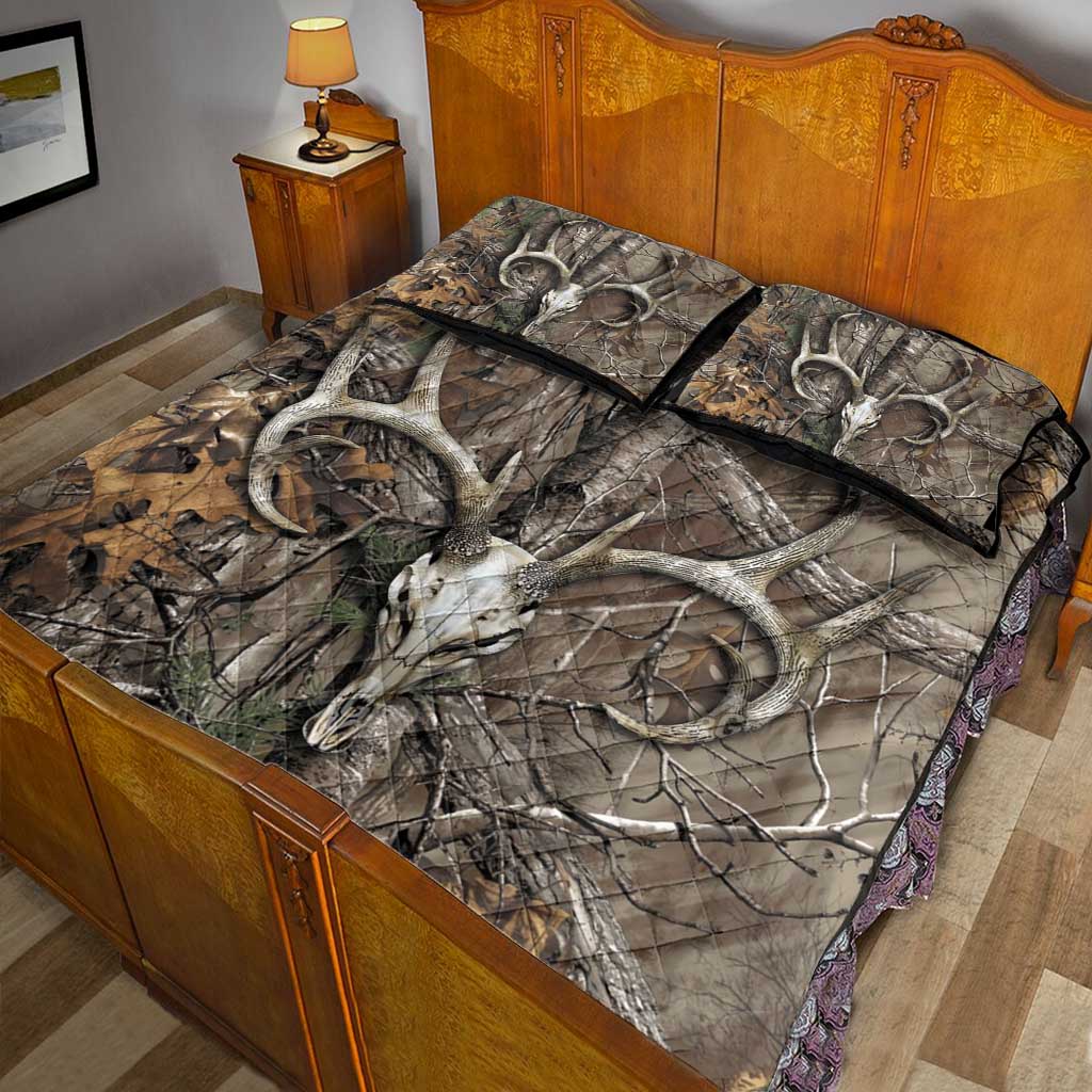 Hunting Quilt Bed Set