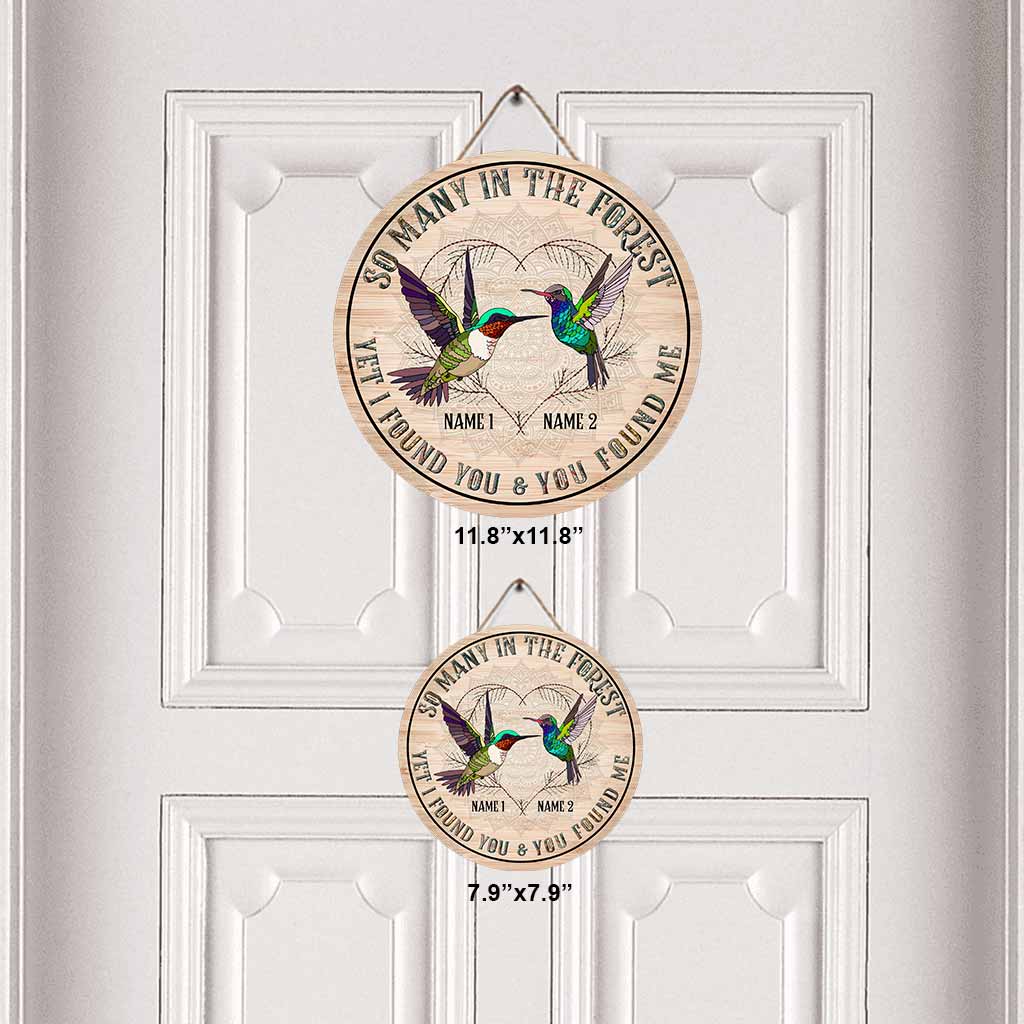 So Many In The Forest - Hummingbird Personalized Round Wood Sign