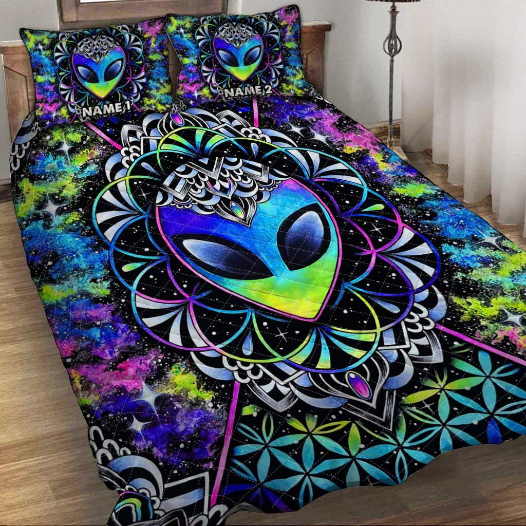 Psychedelic Alien - Personalized Alien Quilt Set