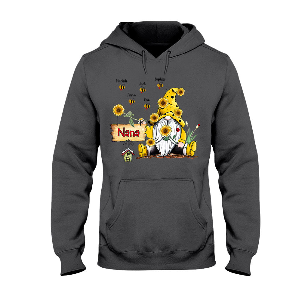 Mom Grandma Reasons To Bee Happy - Personalized T-shirt and Hoodie