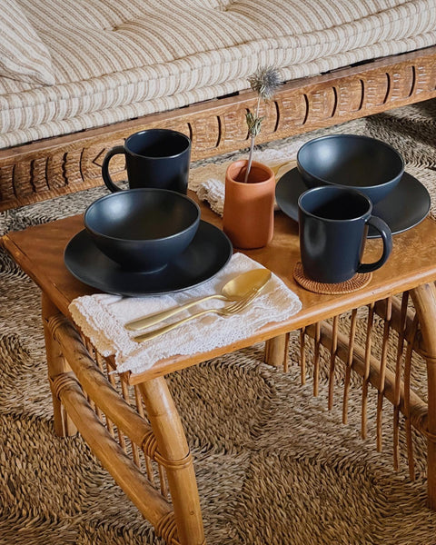 Year and Day - Black semi-matte tableware