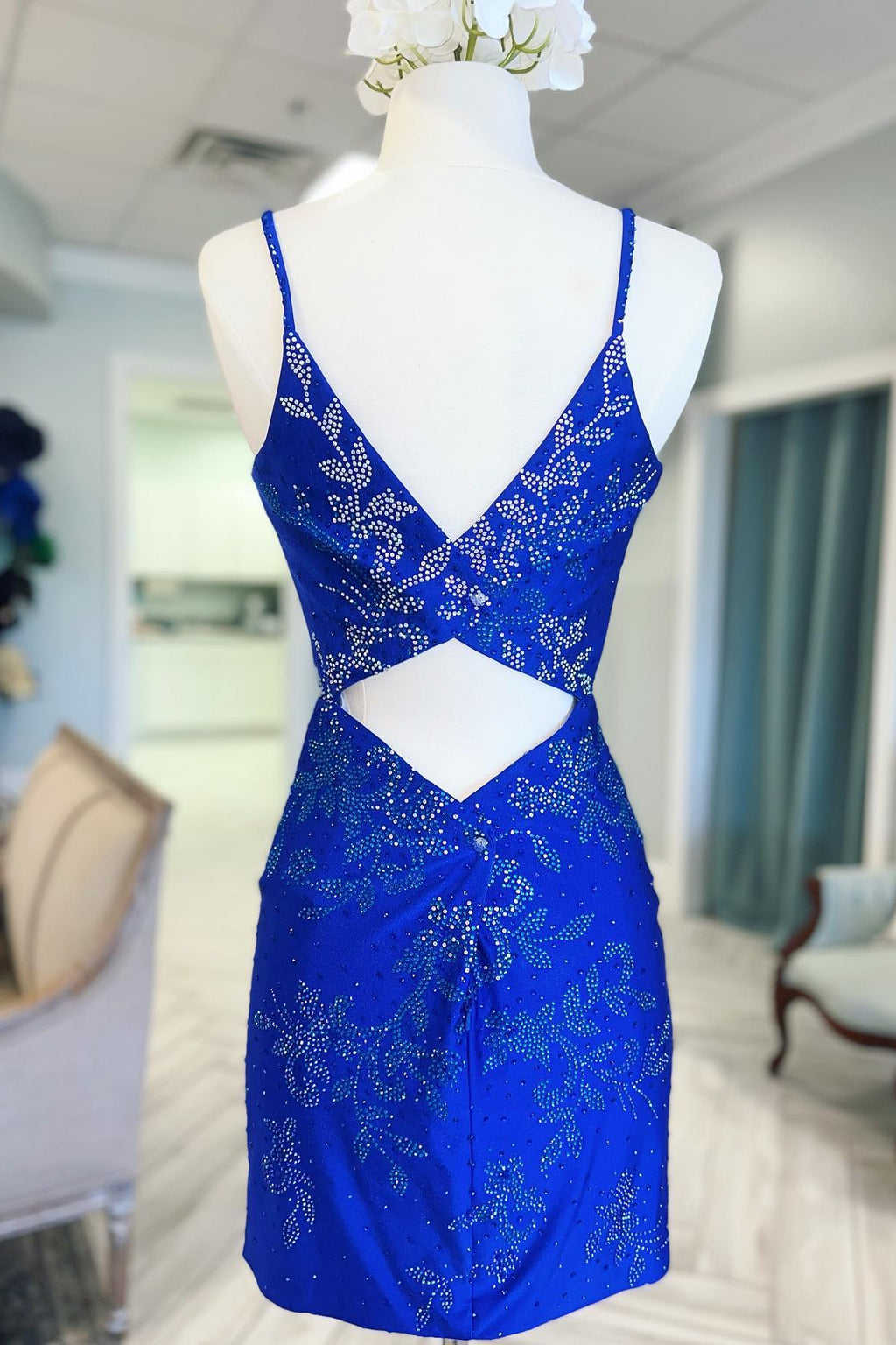 Royal Blue Beaded Plunge V Lace-Up Short Homecoming Dress – Dreamdressy