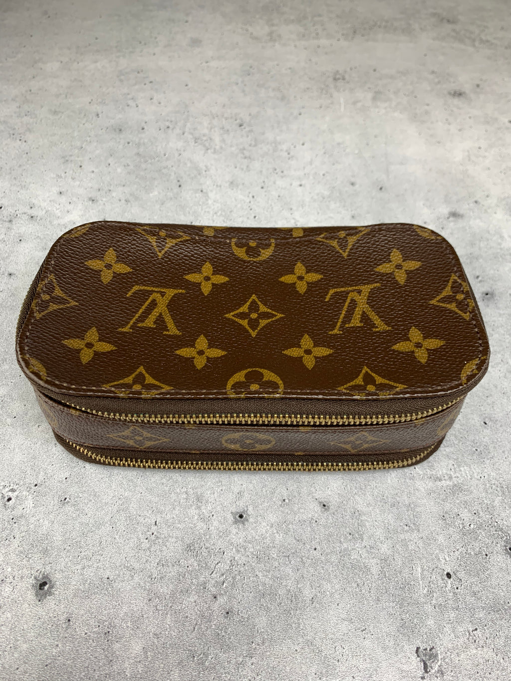 Louis Vuitton Trousse Ronde Pencil Case – yourvintagelvoe