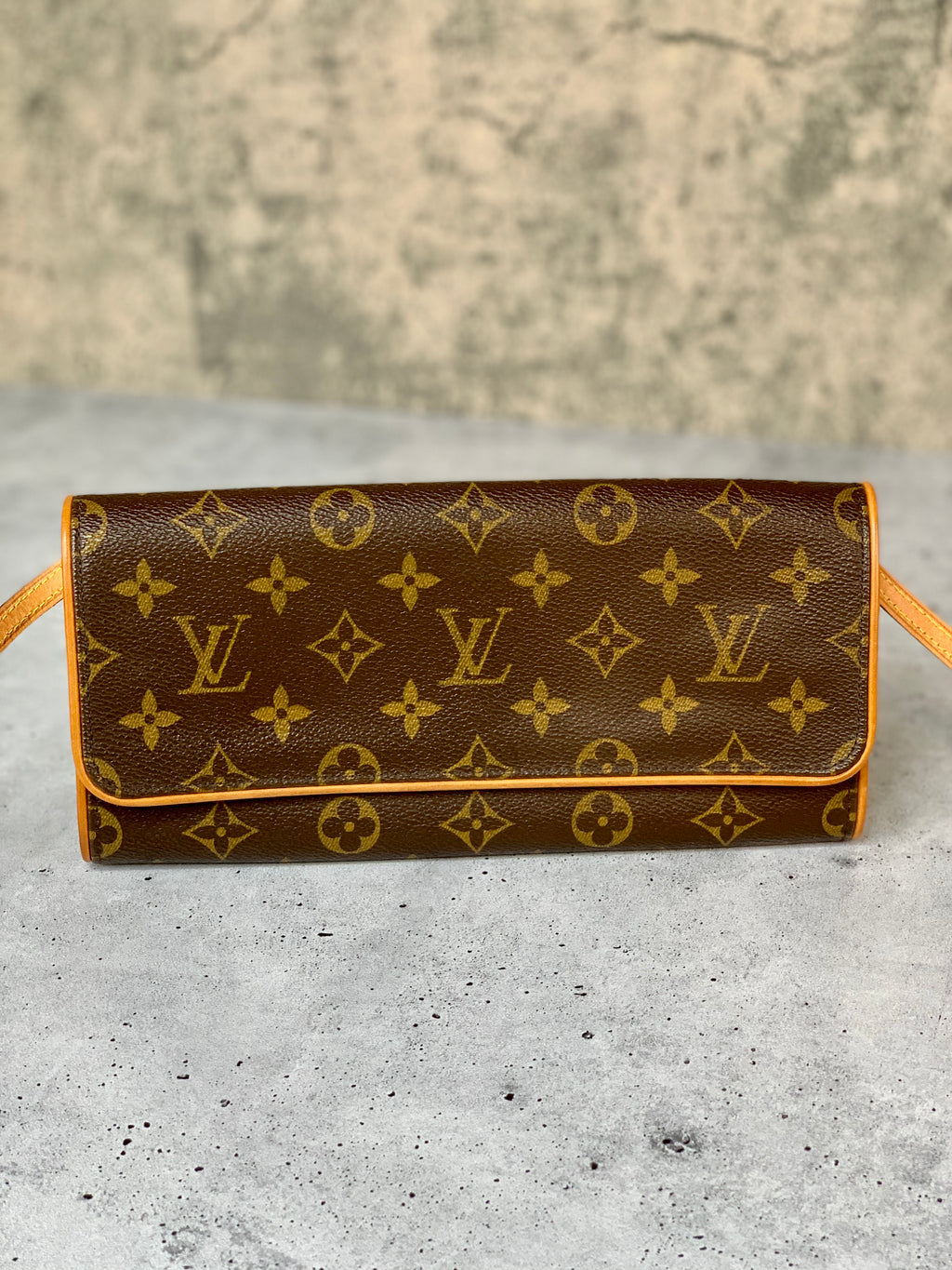 Louis Vuitton Monogram Canvas Sologne QJB0E74J0B110