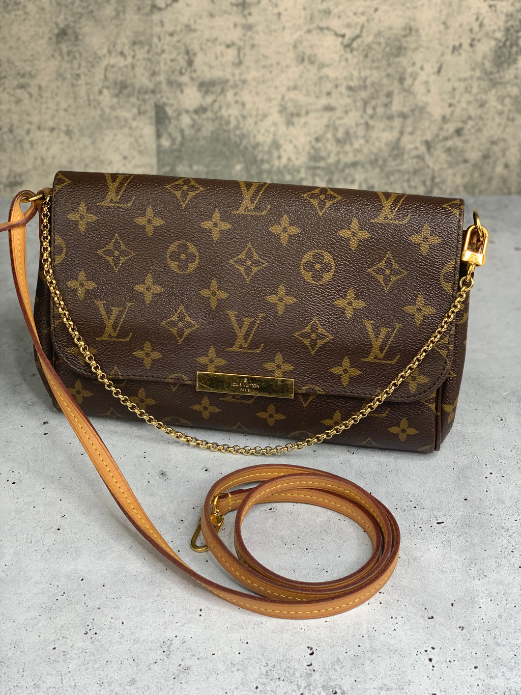 Louis Vuitton Favorite MM – yourvintagelvoe