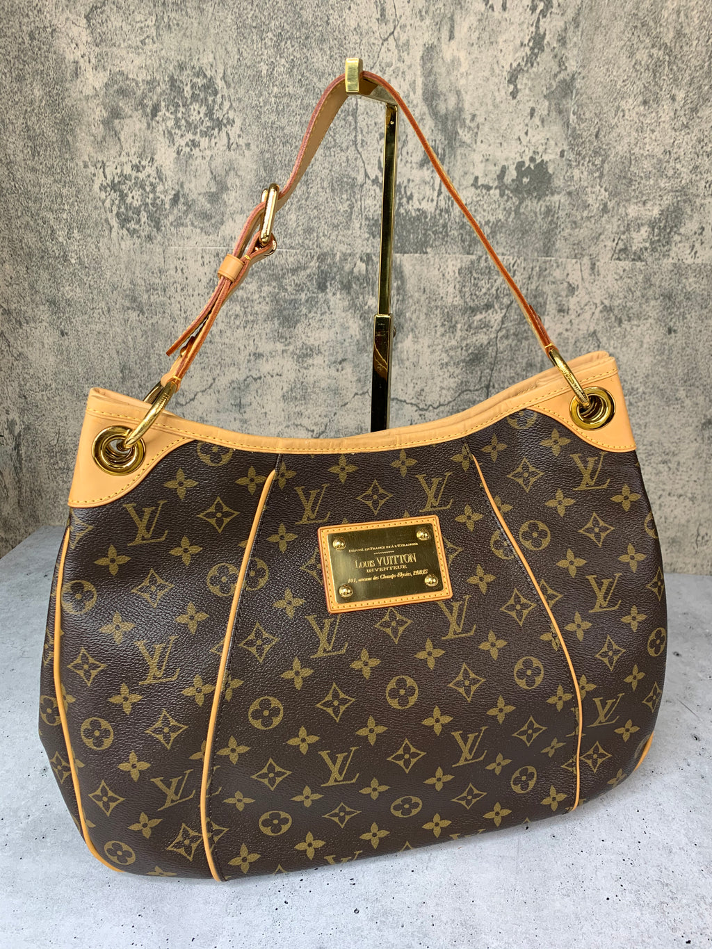 Louis Vuitton LV Sac Plat PM bag Brown Leather ref.354870 - Joli Closet