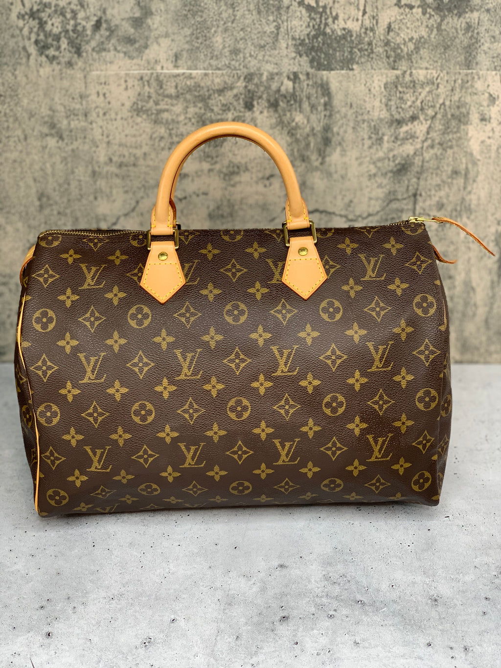 louis vuitton speedy 35 price