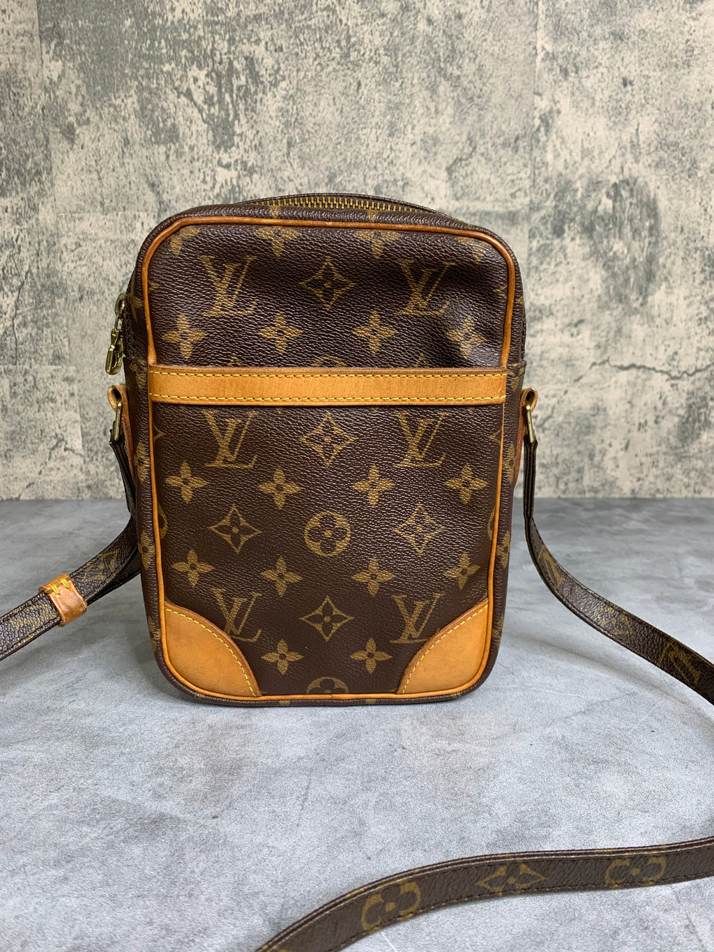 Louis Vuitton Pallas Clutch Crossbody Saffron Monogram Canvas HandBag